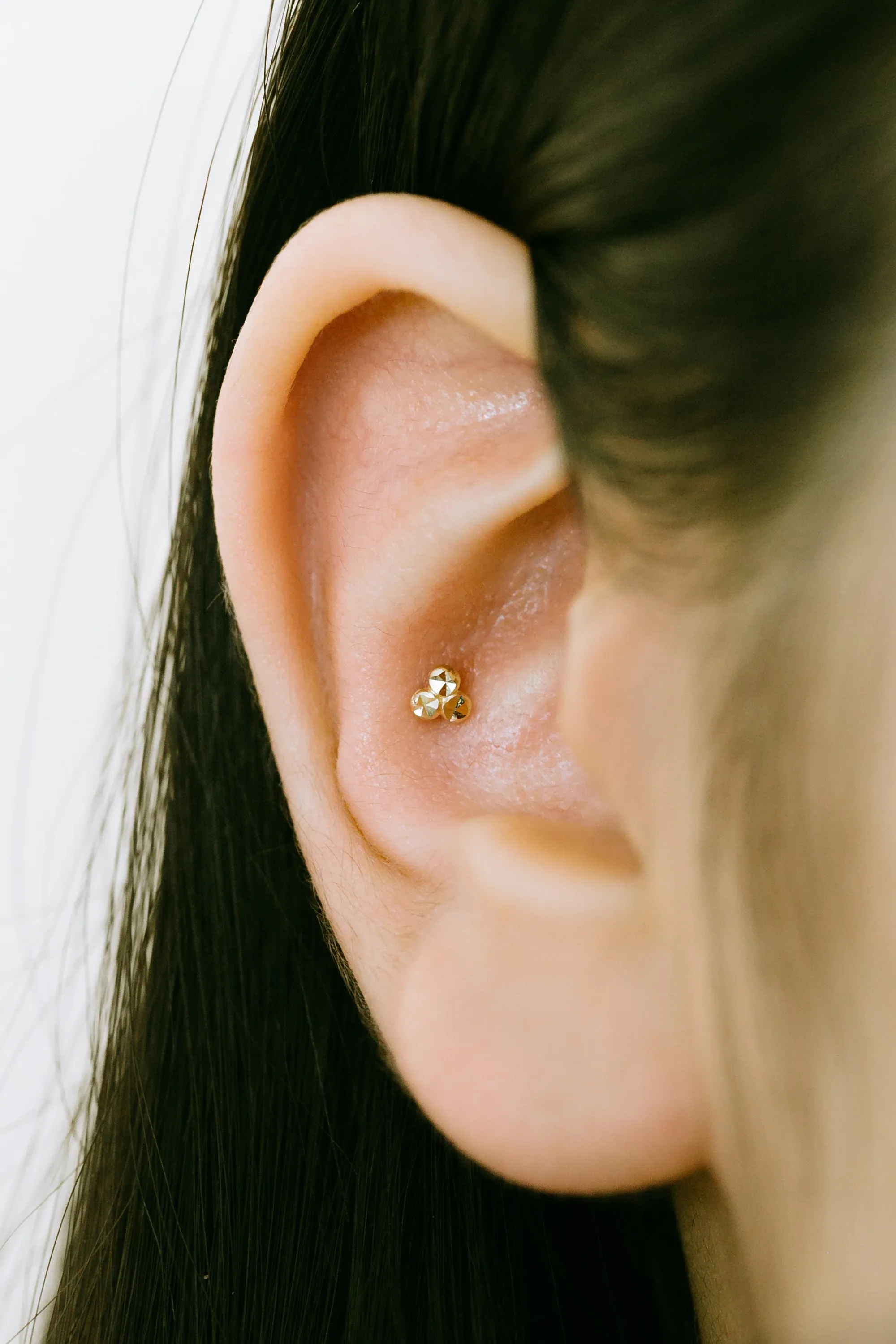 14K Solid Gold Cartilage Helix Tragus Conch Circle Cut Minimal Ball Stick Tiny Internally Internal Threaded Ear Stud Post Earrin