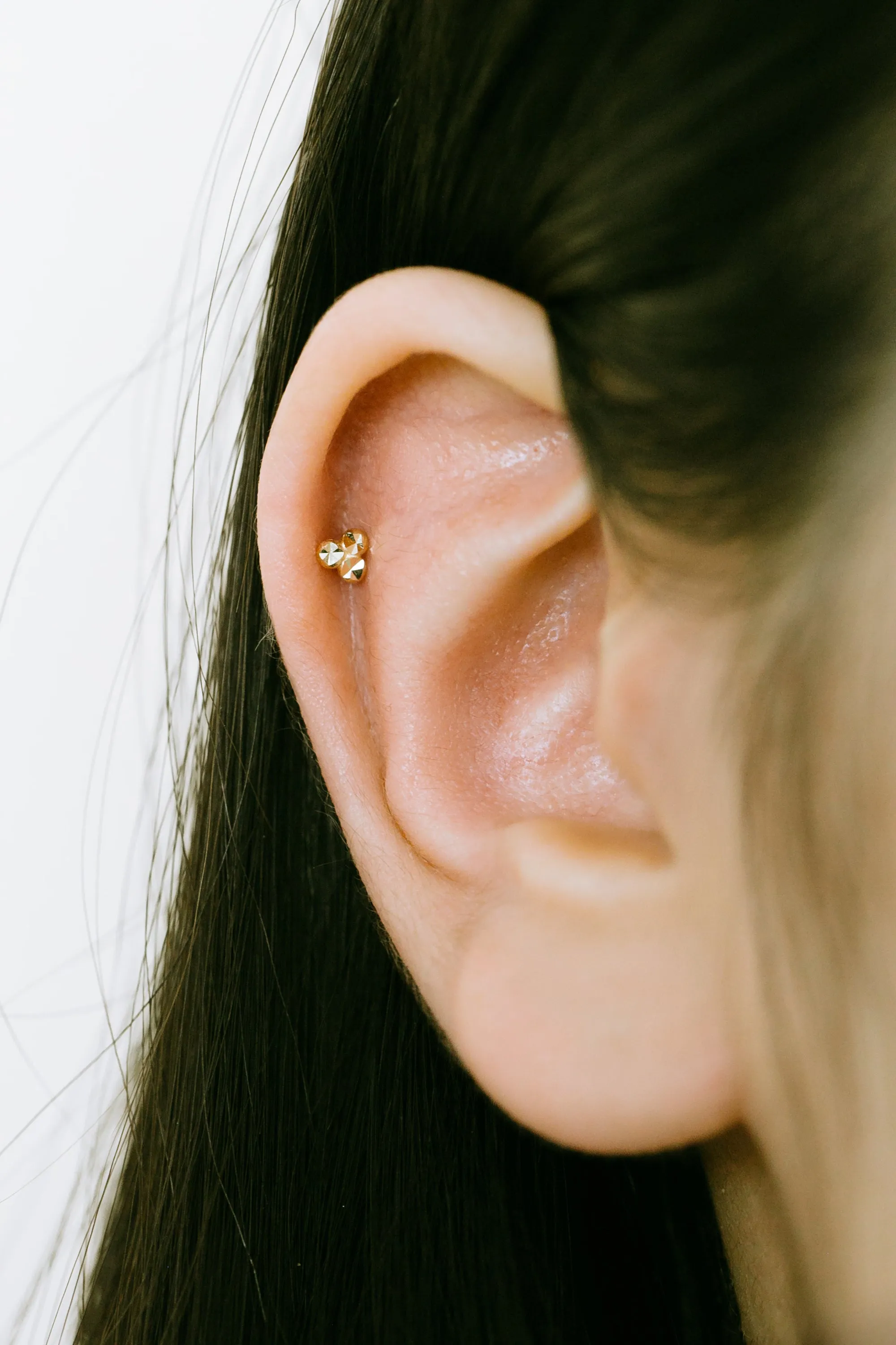 14K Solid Gold Cartilage Helix Tragus Conch Circle Cut Minimal Ball Stick Tiny Internally Internal Threaded Ear Stud Post Earrin