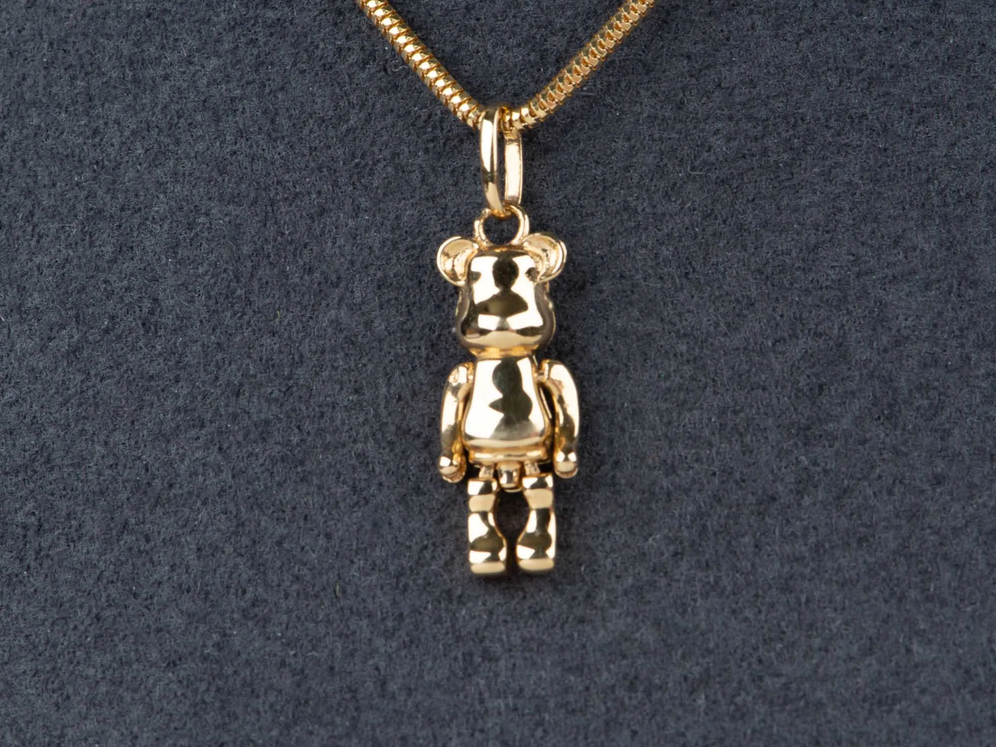 18K Gold Moving Arms and Legs Teddy Bear Pendant 1.83g R4605