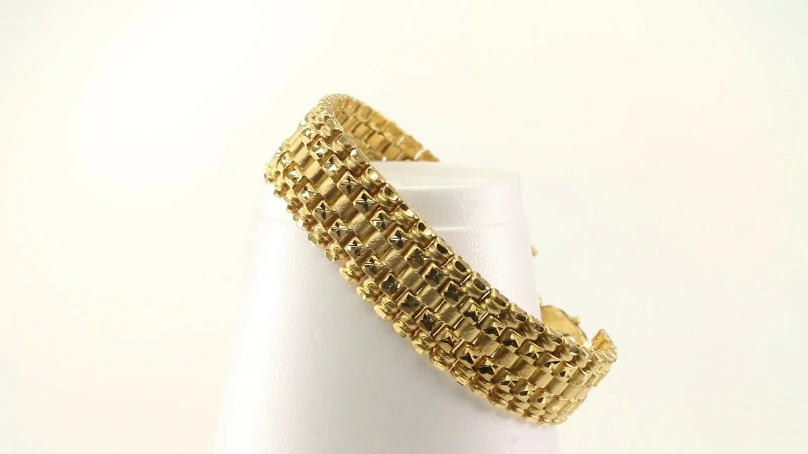 22k Bracelet Solid Gold Simple Charm Diamond Cut Design Size 7.5 inch B3095