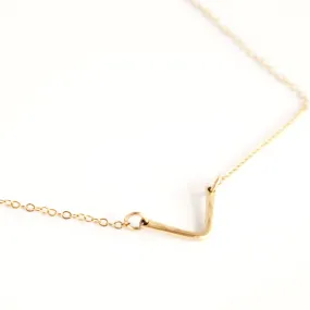 Little V necklace