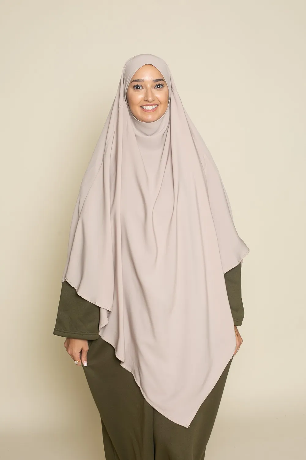 Maxi khimar topo claro Medina seda