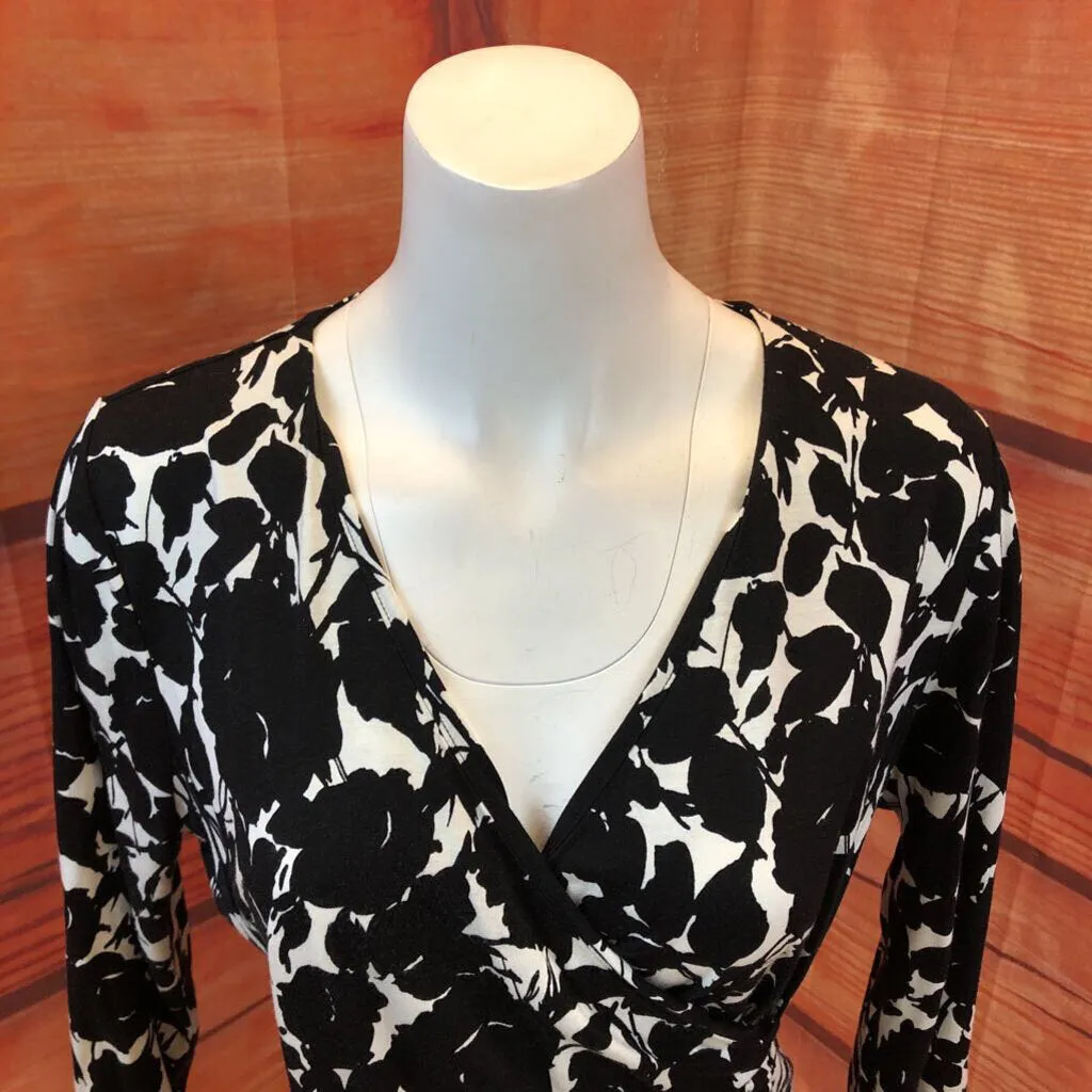 TALBOTS BLACK WHITE TOP SIZE MEDIUM PETITE TCA