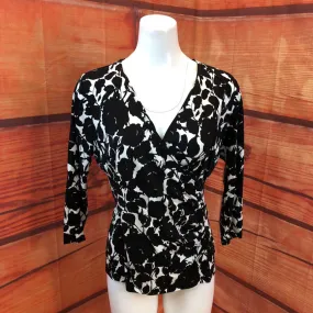 TALBOTS BLACK WHITE TOP SIZE MEDIUM PETITE TCA